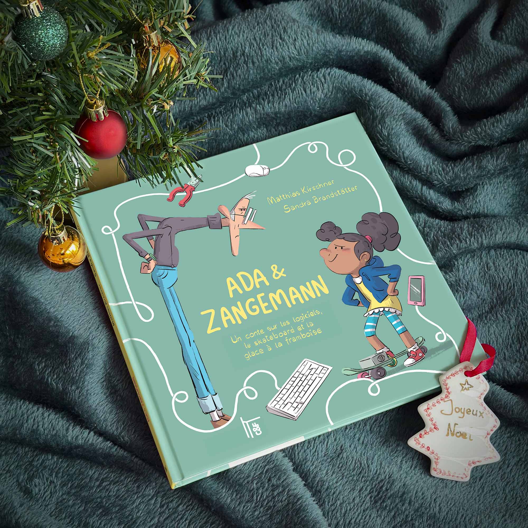 Le livre au pied du sapin de Noel