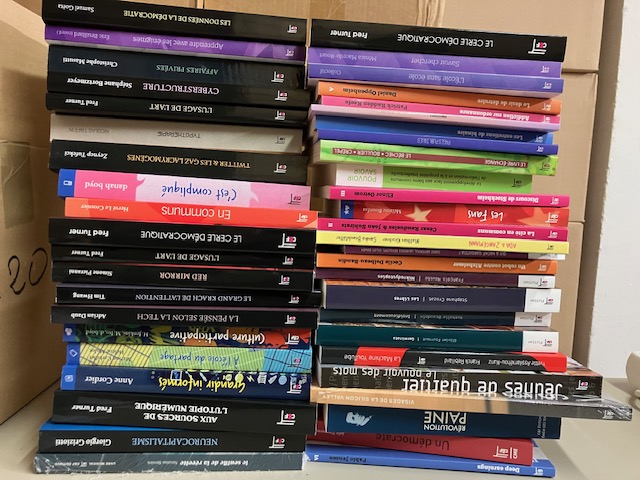La pile des livres offerts pour la Sant Jordi